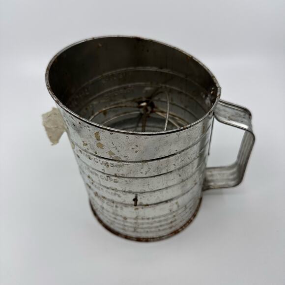 Vintage Bromwell's 5 Cup Crank Handle Measuring Flour Sifter Made in USA - Picture 3 of 8